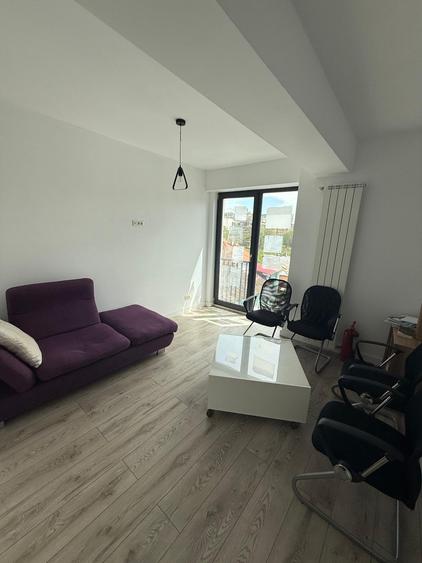 Birou mobilat de închiriat | 3 camere | Bulevardul Unirii – Strada Vulturilor