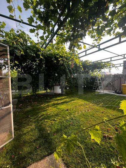 Casa de vanzare, 138 mp, zona Sendreni