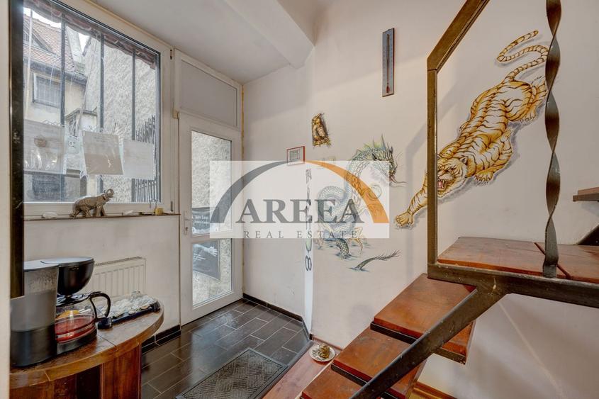 Ultracentral - zona Polona - 3 camere cu dependinte si GARAJ propriu
