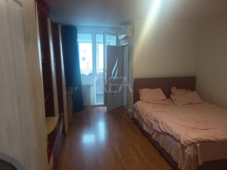 Garsonieră 32 mp | Piața Veteranilor | 3 min Metrou | Etaj 3 |