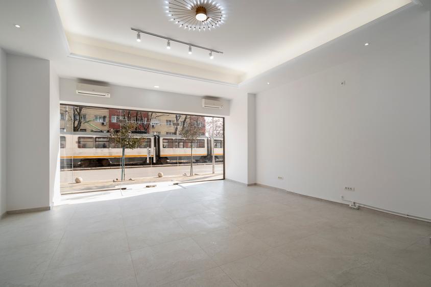 Direct Proprietar - Spațiu Comercial Stradal 160 mp (Șos. Alexandriei 92)