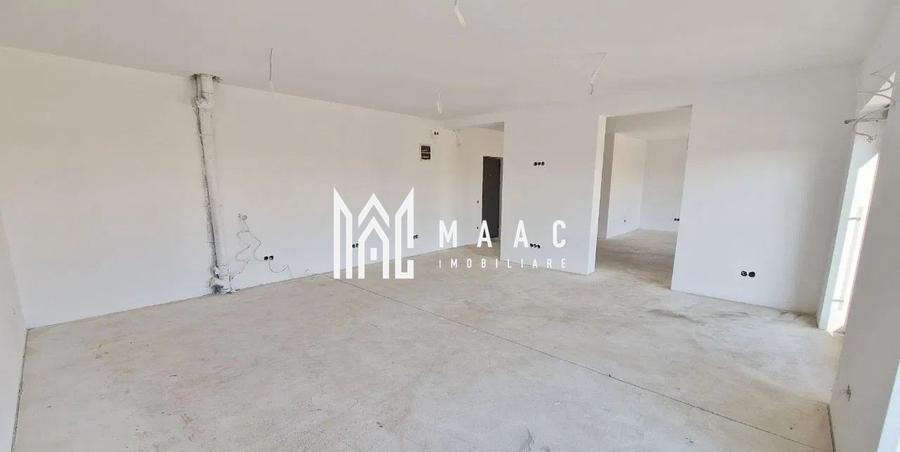 Spatiu Comercial I Parcare I 4 Vitrine I Doamna Stanca