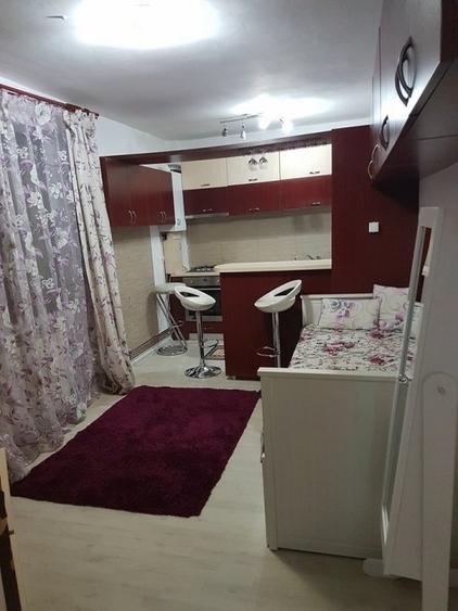 Proprietar invhiroez garsoniera la casa ? Curte si parcare !