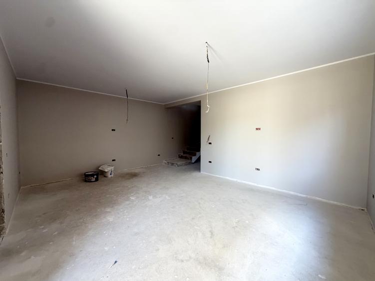 Duplex spatios, 5 camere, 162 mp utili, 538 mp teren - Dumbravita