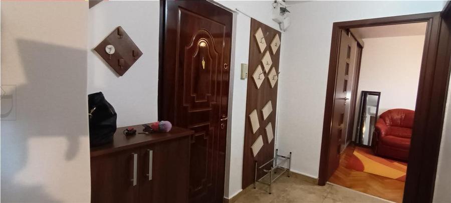 Apartament 2 camere mobilat, etaj 1 - Lipovei