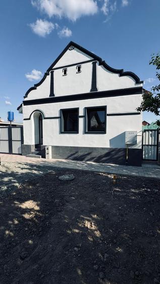 AV686 Casa individuala pe parter, 3 camere, 0% comision, in Sanmihaiu Roman