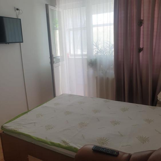 De vânzare apartament 2 camere Cartier Hipodrom etaj intermediar