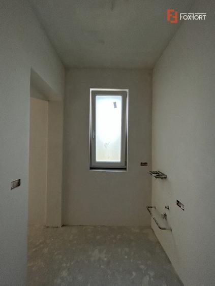Duplex 4 camere si asfalt, Sacalaz - Parter + Etaj - ID V5368
