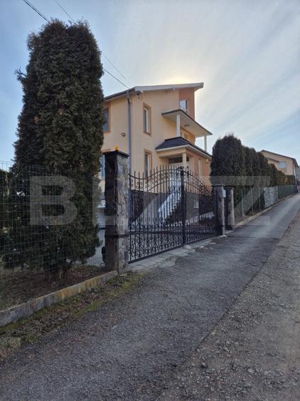 Vila superba de vanzare in zona Livezeni cu priveliste deosebita