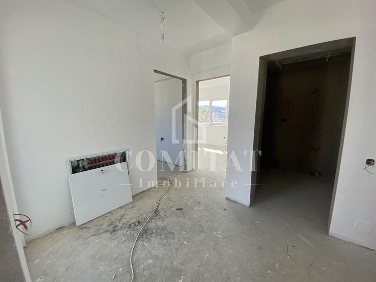 Casă de vânzare | Dispunere pe 2 niveluri | Localitatea Dezmir