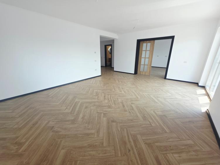 Vand casa noua 4 camere Izvor Tarlungeni cu mansarda