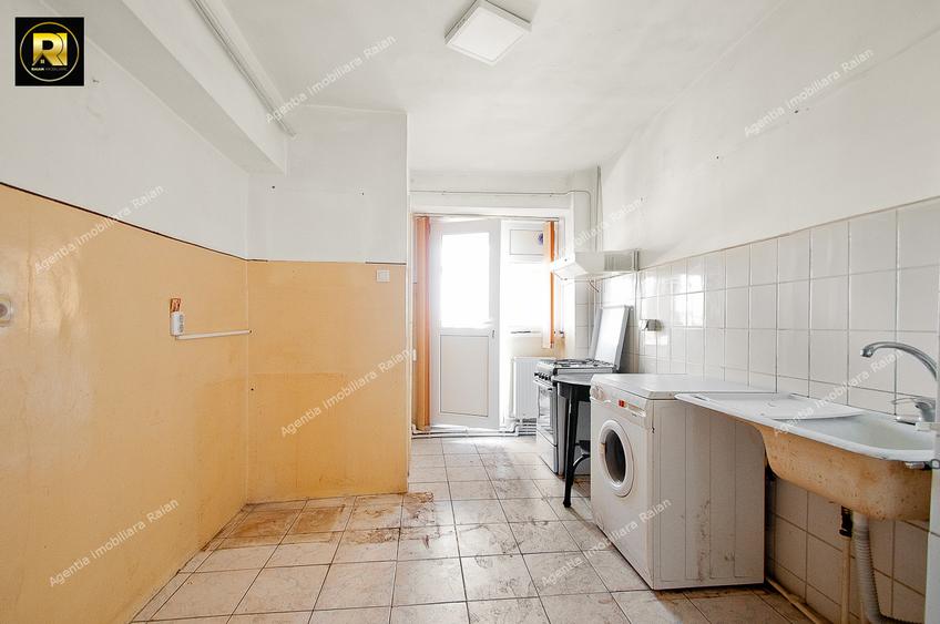 Vanzare apartament 2 camere dec., in Galati, Mazepa 1, centrala proprie