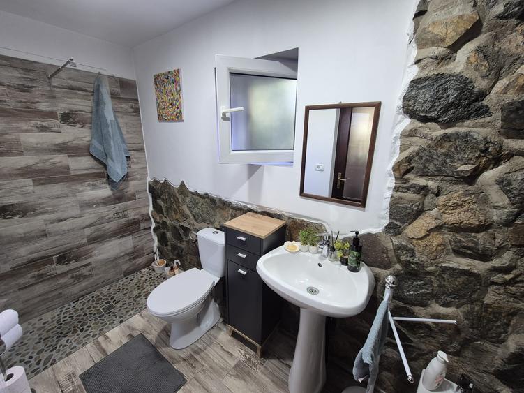 CASA 3 dormitoare, stil rustic-contemporan utilată complet, comision 0