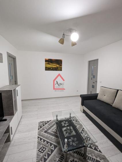 Apartament cu 3 camere, Renovat, Totul nou