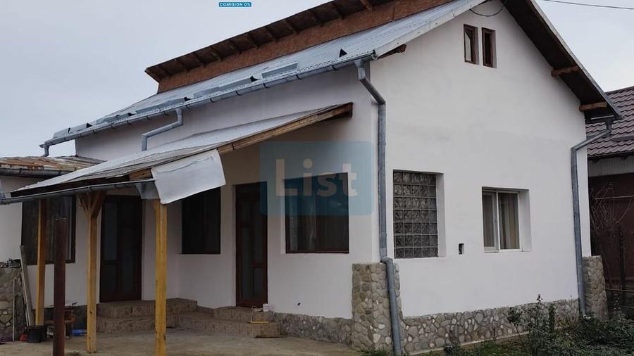Casa Baicoi caramida 135 mp