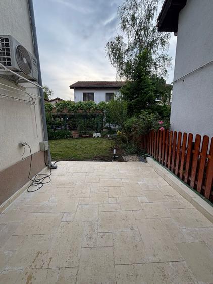 Vila lux/4 camere/Jollie Ville Tunari/cartierul Gama Delta/nou renovat