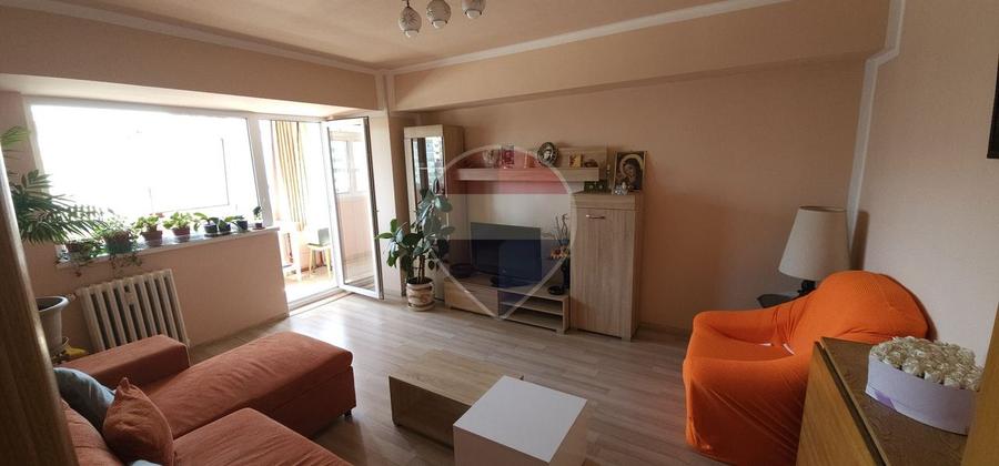 Apartament cu 3 camere 78 mp