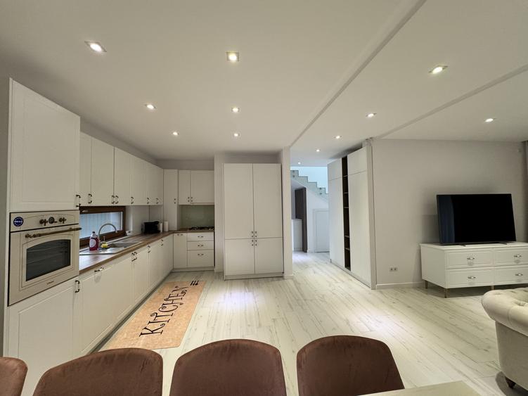 Casa cuplata, 4 camere, superfinisata, complet mobilata - zona Borhanci
