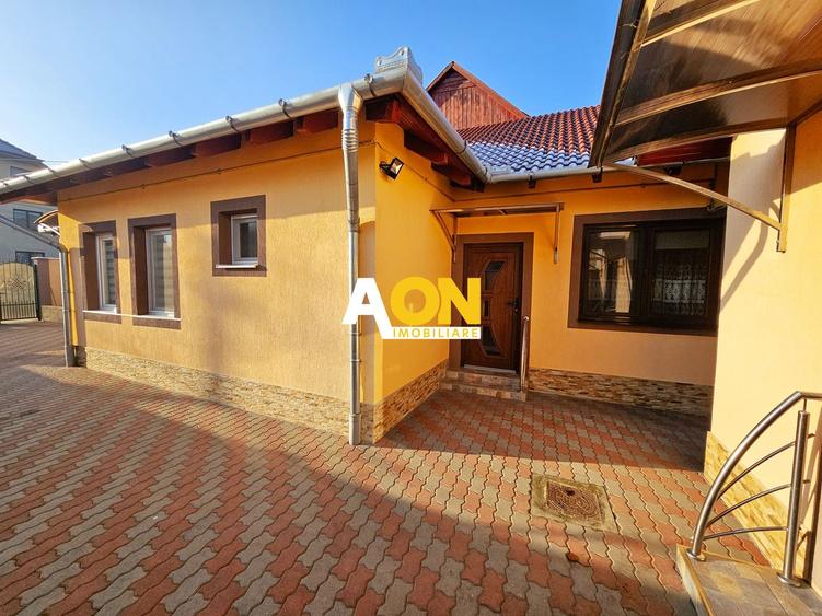 Casă 4 camere, renovată, mobilată, utilată, 410 mp teren, zona Centru