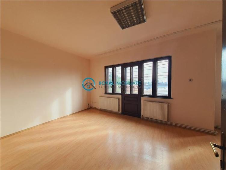 Royal Imobiliare - Vanzare vila zona Rudului