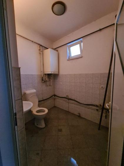 Spațiu de ÎNCHIRIAT CENTRAL