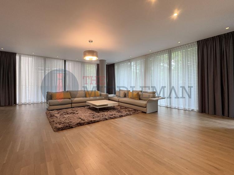 Apartament 5 camere, zona Primaverii