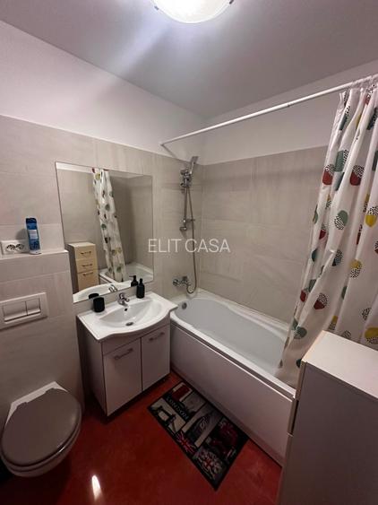 Apartament PENTHOUSE, 3 camere, 2 bai, etajul 8/8, zona Centru-Palas Mall - 6