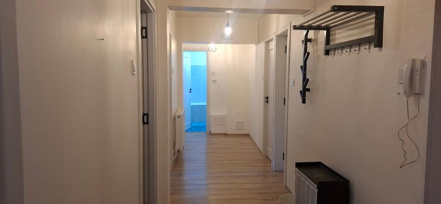 Proprietar, vand 3 camere 65mp, bloc 1984, renovat,Rahova-114.900eur
