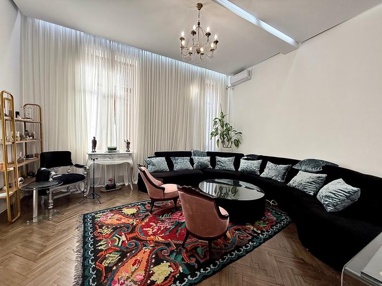 Vanzare 7 camere  in vila BELLE ÉPOQUE - GRADINA ICOANEI