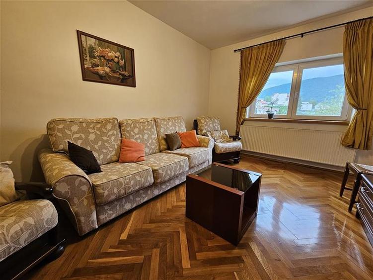 Apartament cu doua camere in zona linistita ultracentrala