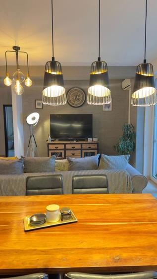 Bloc nou. Decomandat. Etaj 1. Complet mobilat. 68 mp utili. Zona Modern. Lift.