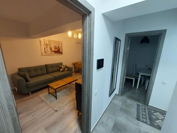 Penthouse-apartament cu 2 camere+terasa+parcare+boxa in Tatarasi-Doi Baieti,bloc