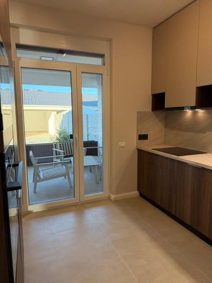 Casa din categoria Lux în Dumbrăvița 2 garaje