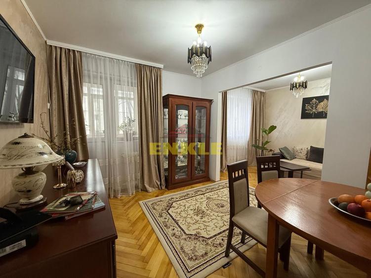 Vânzare apartament cu suprafață totală de 50 mp, zona Scolii 7