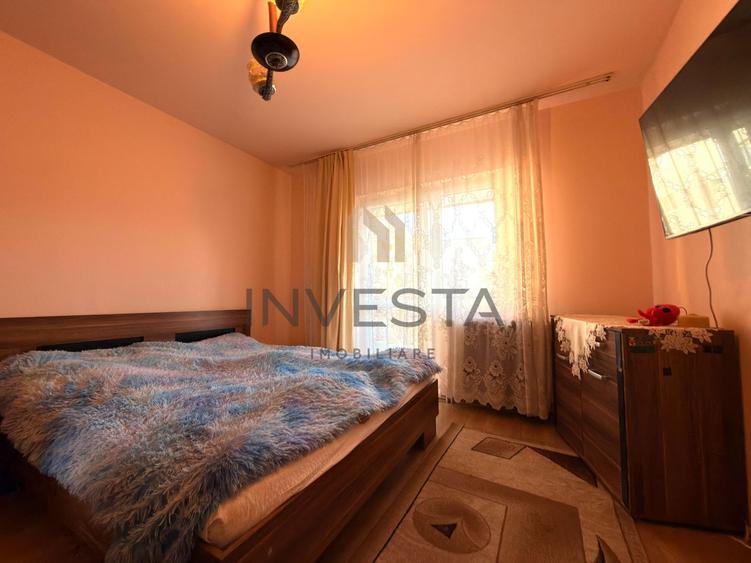 Apartament 4 camere decomandat, etaj intermediar, zona Scortarilor