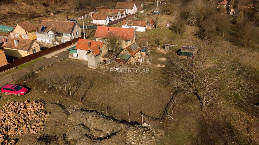 Casă cu teren de 284mp in Șoimoș - 15