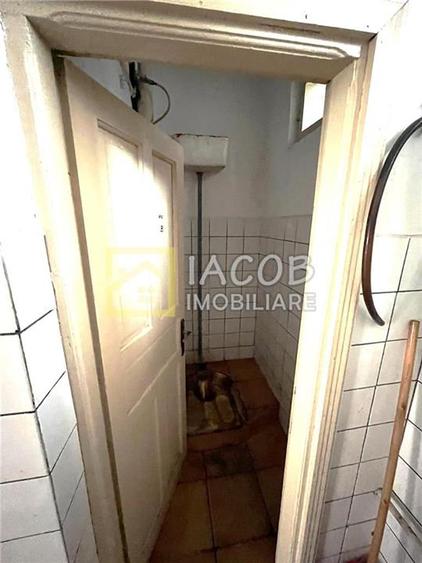 Spatiu comercial si apartament 2 camere de inchiriat, str. Bucegi, zona Narcisa