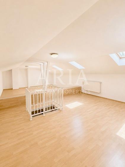 VILA COMPLEX RESIDENTIAL PIPERA