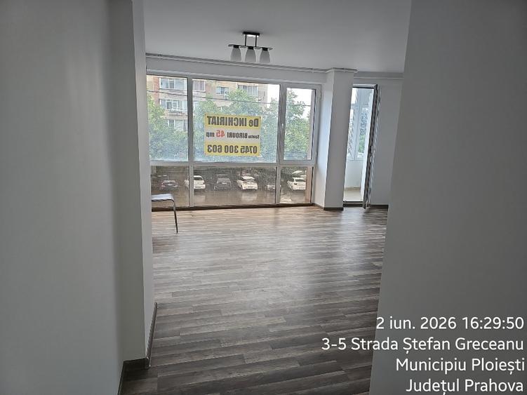 Spaiu birouri ULTRACENTRAL,vedere stradala,,panori luminoase pt logo,,supraf vit