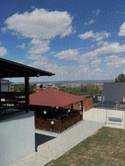 Vilă premium cu afacere la cheie, 6600 mp teren intravilan, Băile Felix, Bihor.