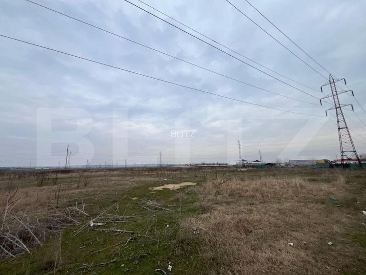Teren Isalnita, 2022 mp, vizibilitate E70, utilitati in zona - 3