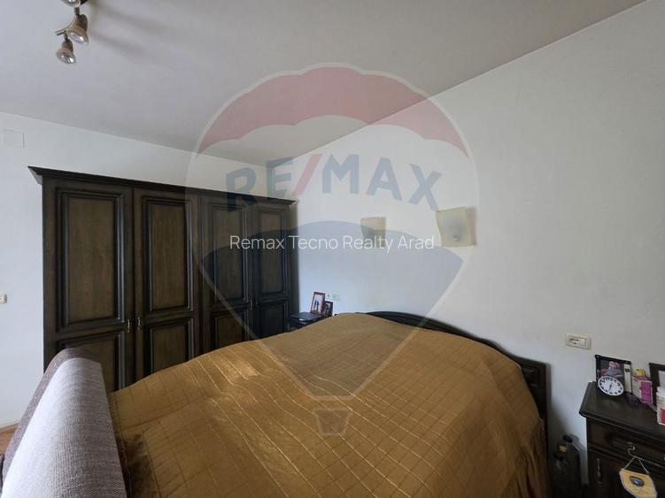 Casă solida 3 dormitoare si teren de 647 mp în zona Aradul Nou - 13