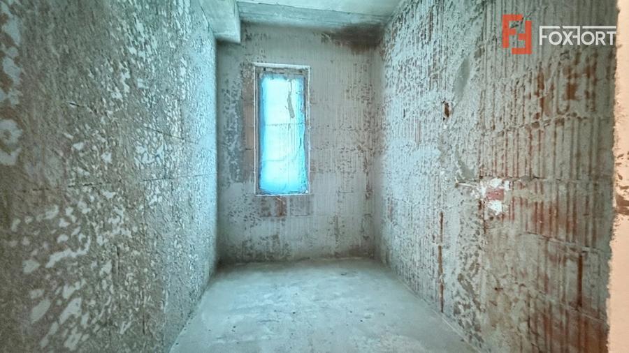 Apartament de vanzare cu 3 camere + 2 locuri de parcare - Drumul Boilor