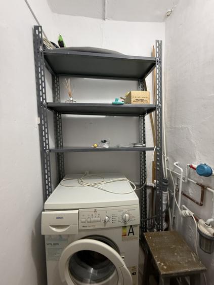Apartament spatios, 2 camere, 58 mp utili + 2 balcoane si 2 debarale - Bucovina