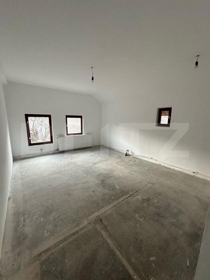 Casa 5 camere pentru muncitori 186 mp, 400 teren, parcare, Valea Chintaului