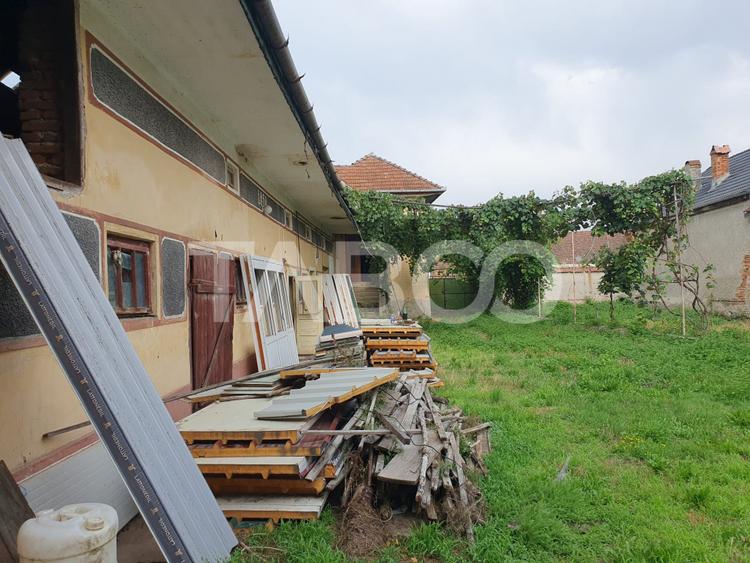 Casa de vanzare in Mandra 140 mp utili curte sura anexe 3 beciuri