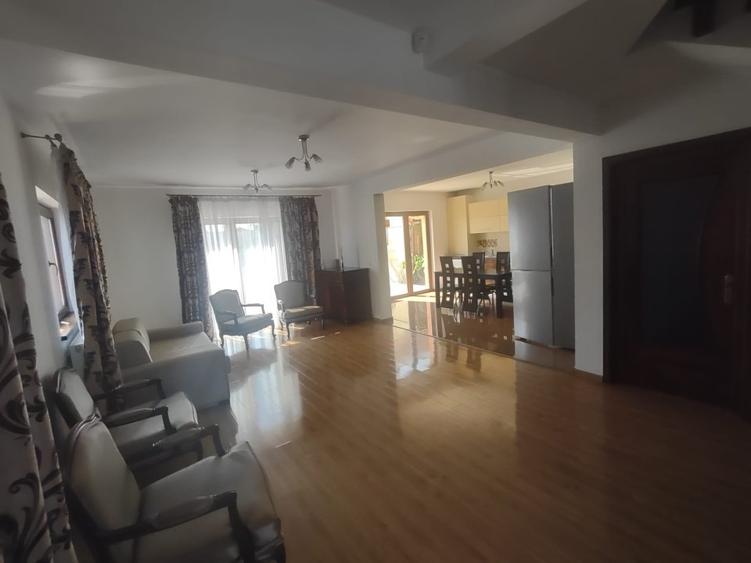 Casa individuala 4 camere în Săcalaz de închiriat