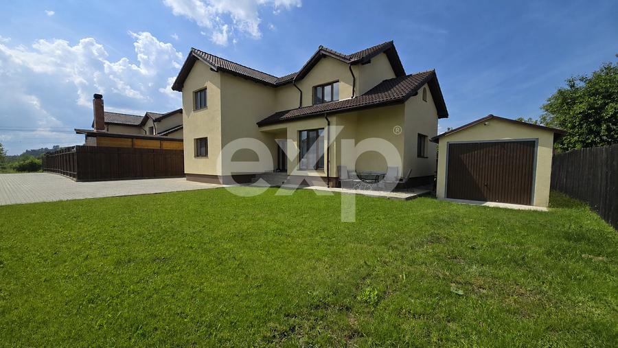 Casă individuală mobilată în Hărman | 139 mp utili, teren 540 mp, șemineu
