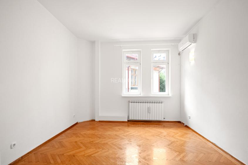 VANZARE VILA 8 CAMERE KISELEFF- PARCUL KISELEF- STR. ELIZA ZAMFIRESCU LEONIDA - 24