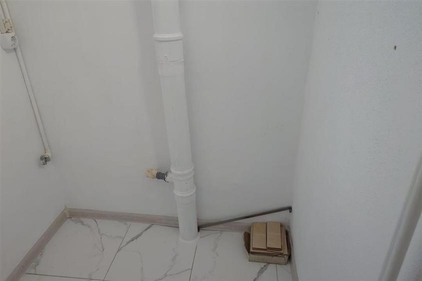 Apartament 3 camere de vanzare in Gura Barza, Criscior